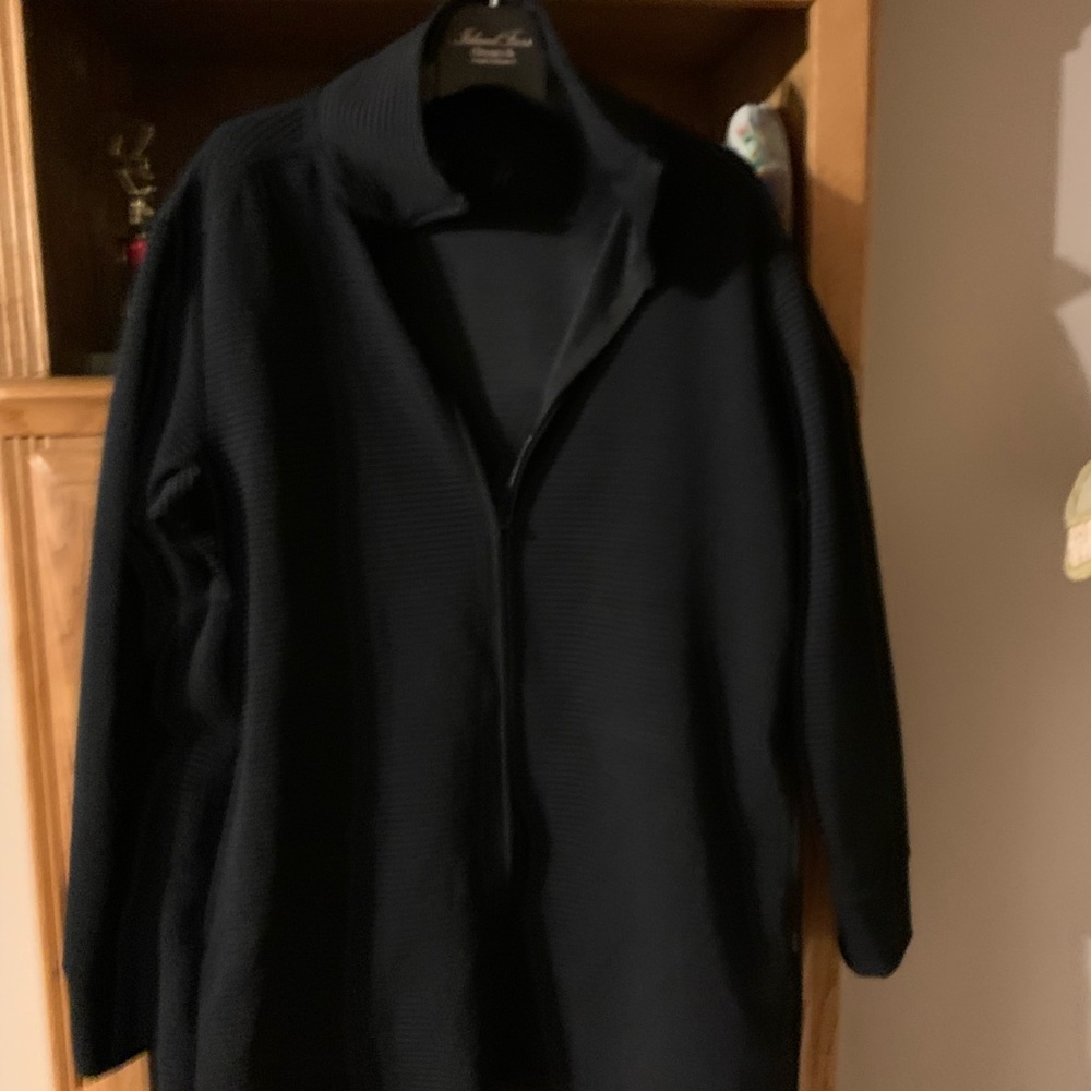 Woman used jacket front Zip up